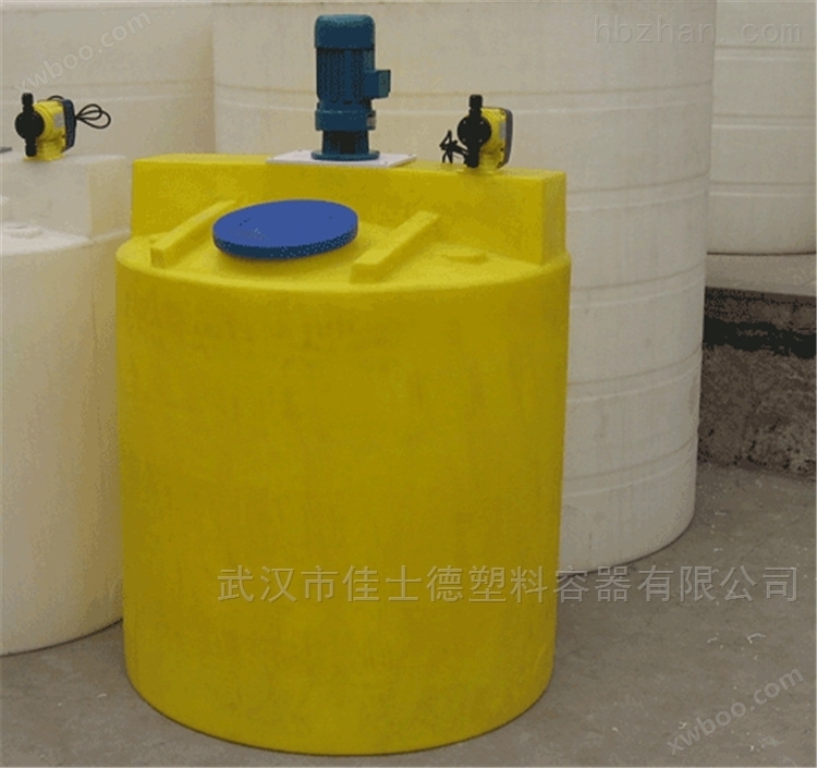 湖北南漳3吨循环水缓蚀剂储药罐带搅拌机